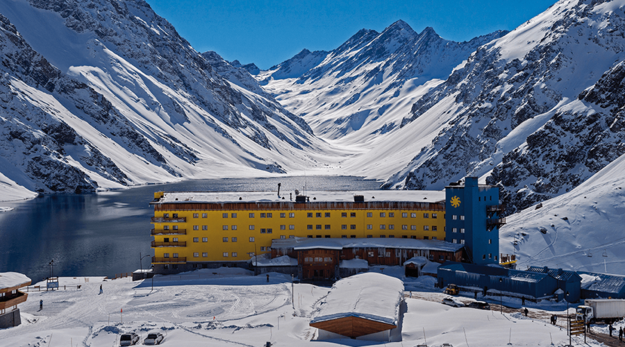 Portillo e Laguna del Inca